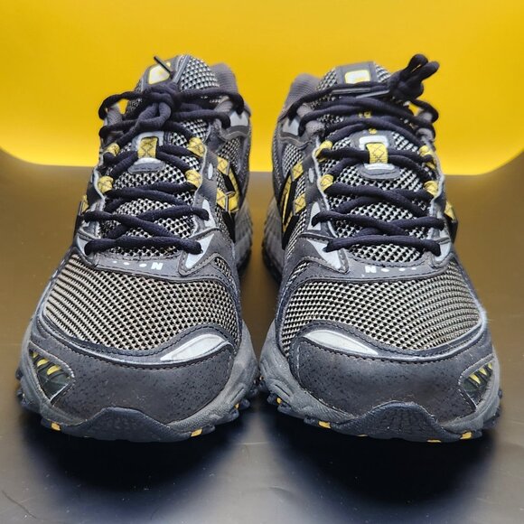 New Balance 749 (2009) - Picture 4 of 6